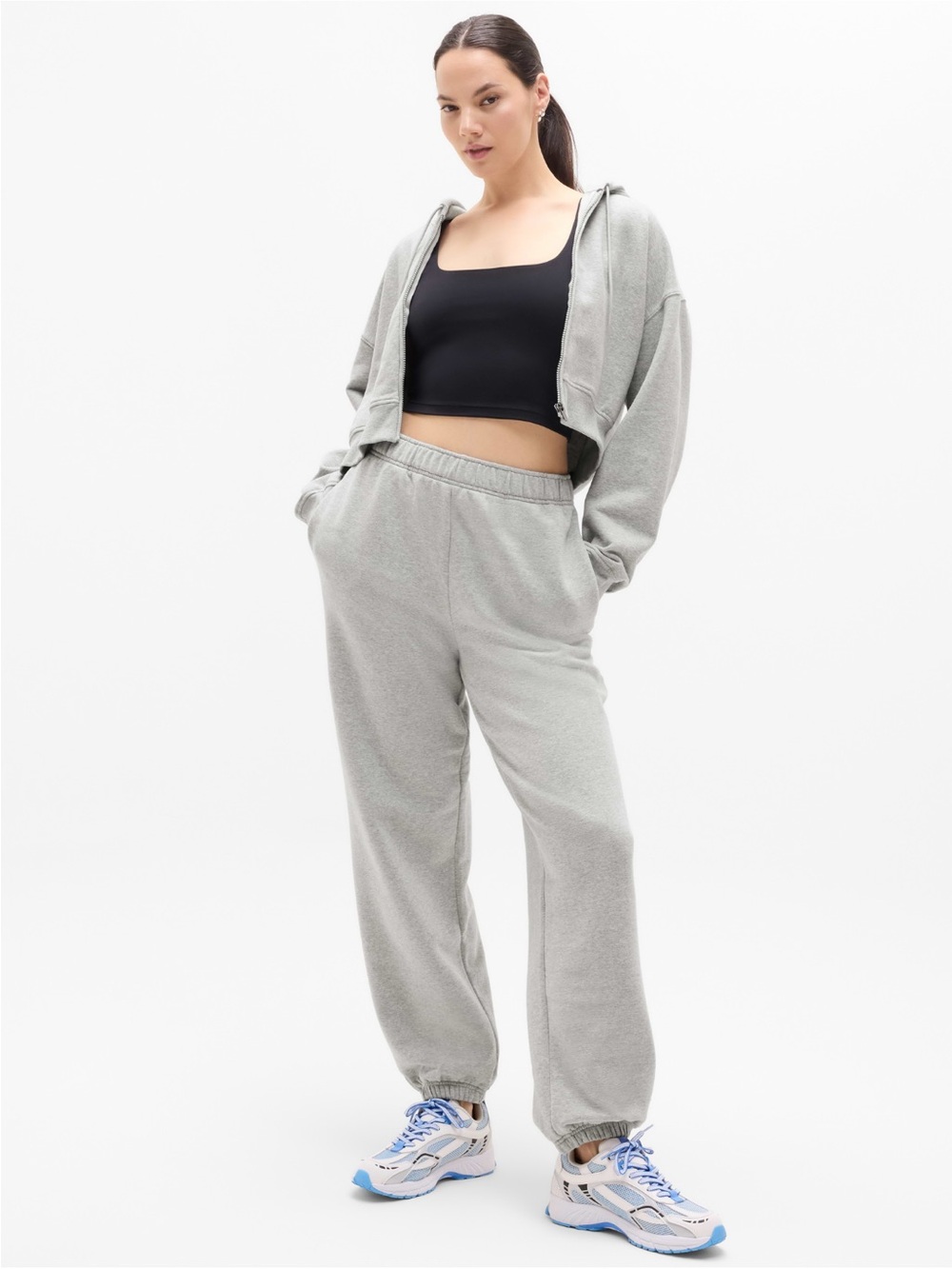 Athleta Forever Fleece Jogger. Size M. NWT